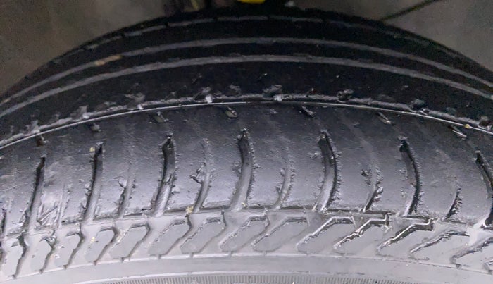 2013 Honda Amaze 1.5 EXMT I DTEC, Diesel, Manual, 94,219 km, Right Front Tyre Tread