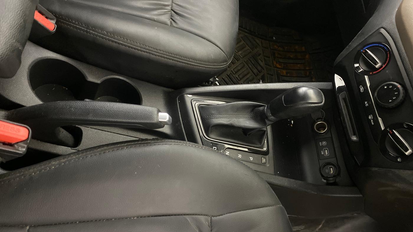 2019 Hyundai Elite i20 SPORTZ PLUS  1.2 CVT, Petrol, Automatic, 39,850 km, Gear Lever