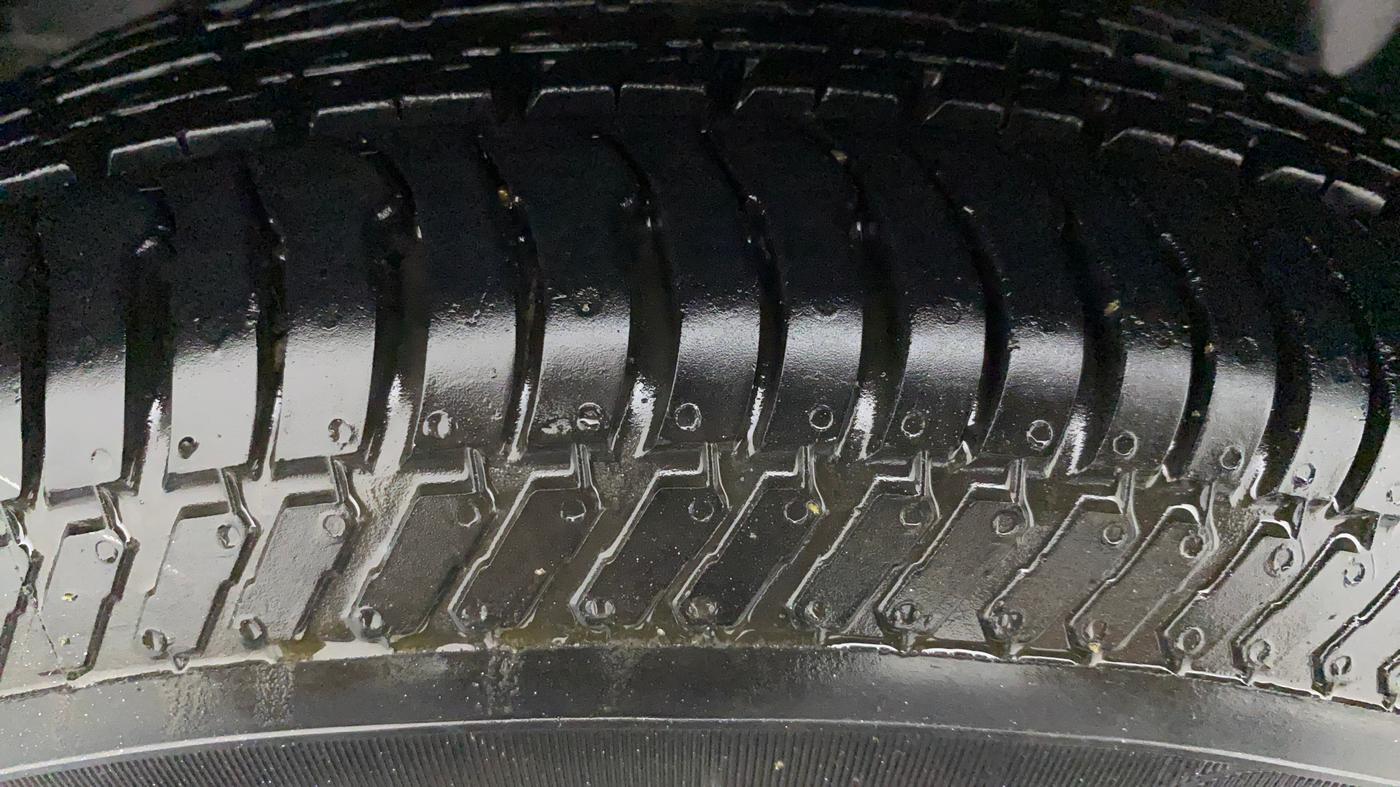 2012 Maruti Swift Dzire VXI, Petrol, Manual, 56,569 km, Right Rear Tyre Tread