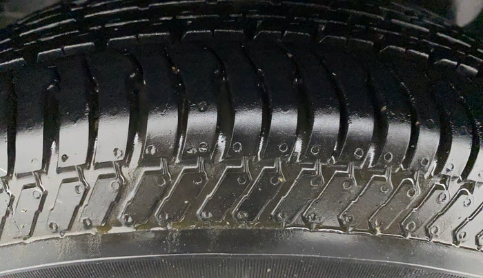 2012 Maruti Swift Dzire VXI, Petrol, Manual, 56,569 km, Right Rear Tyre Tread