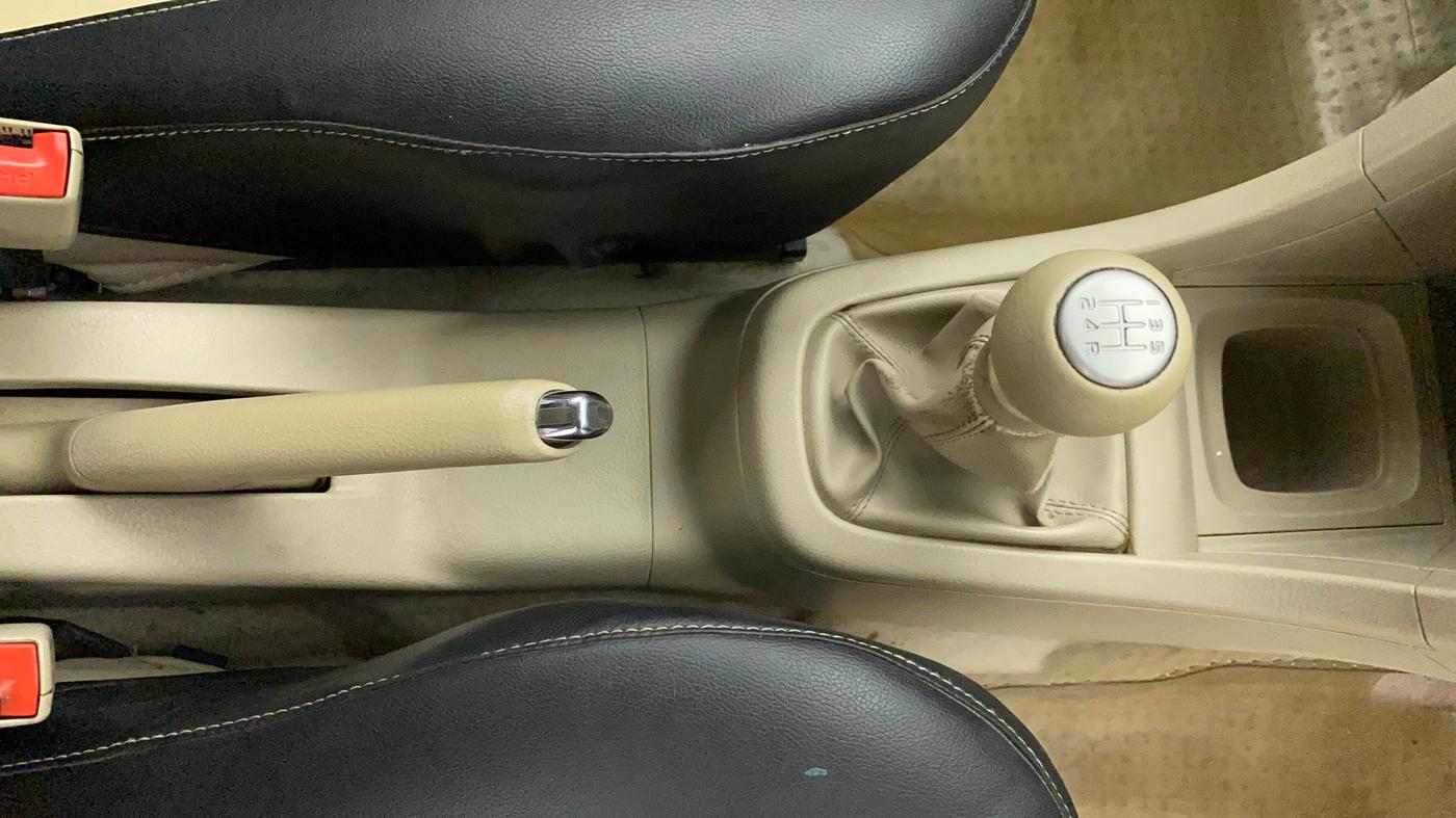 2012 Maruti Swift Dzire VXI, Petrol, Manual, 56,569 km, Gear Lever