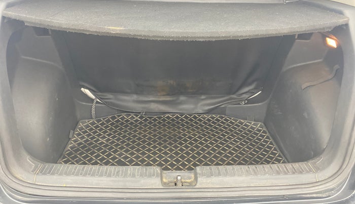 2022 Skoda KUSHAQ ACTIVE 1.0L TSI MT, Petrol, Manual, 37,190 km, Boot Inside