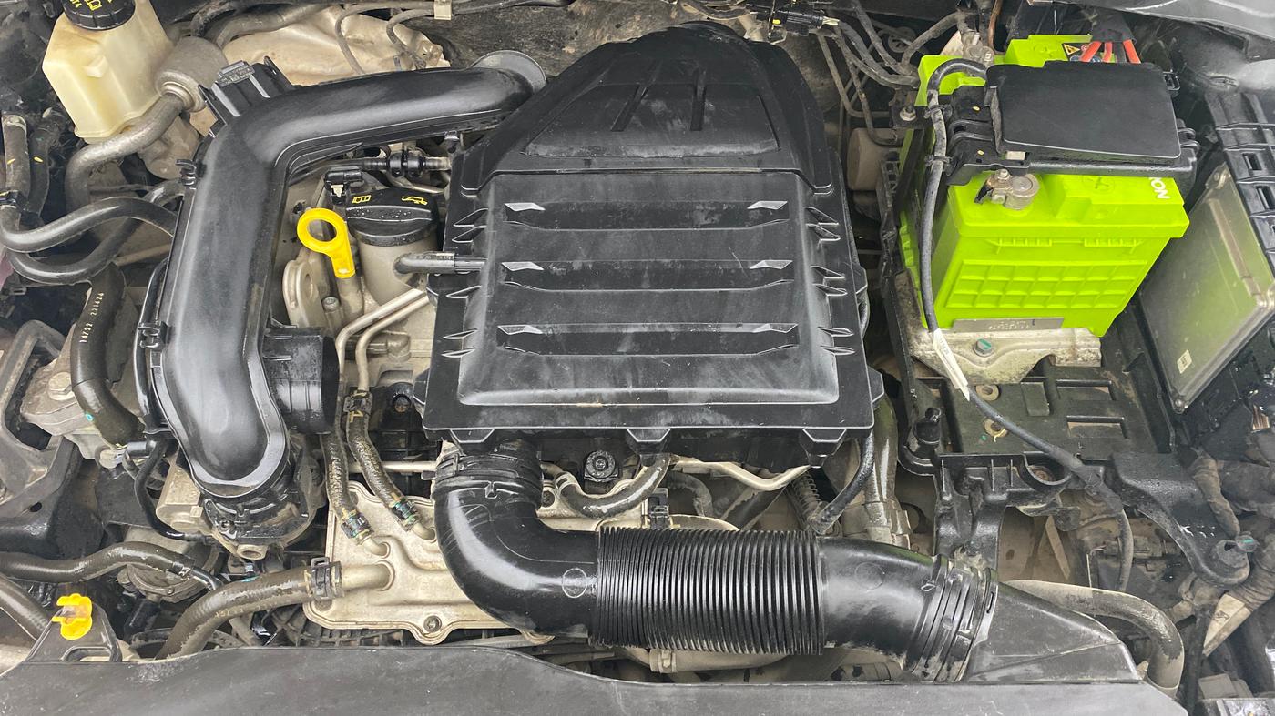 2022 Skoda KUSHAQ ACTIVE 1.0L TSI MT, Petrol, Manual, 37,190 km, Engine View