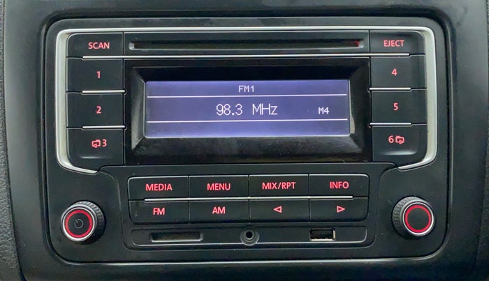 2013 Volkswagen Polo COMFORTLINE 1.2L PETROL, Petrol, Manual, 25,945 km, Infotainment System