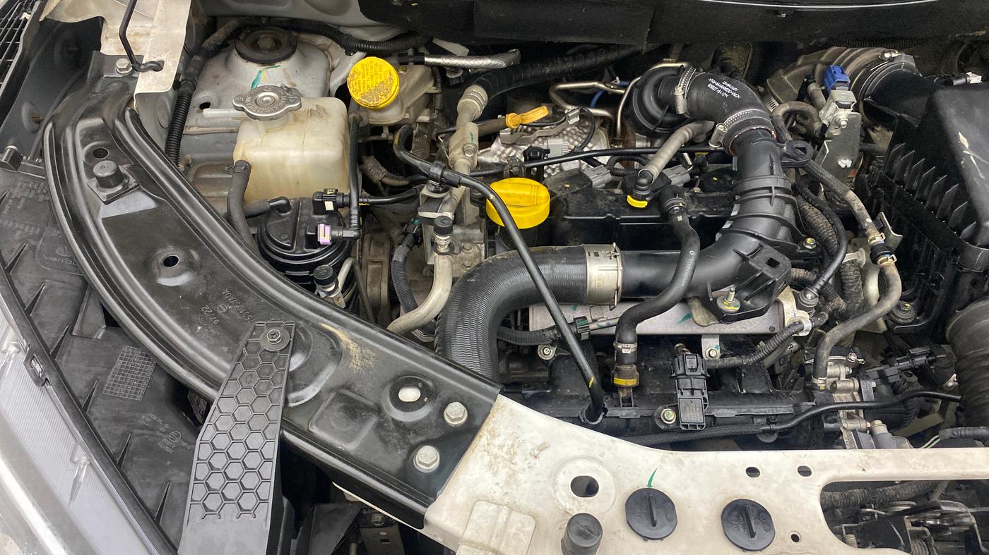 2022 Nissan MAGNITE XV PREMIUM TURBO CVT, Petrol, Automatic, 74,360 km, Engine View - Right