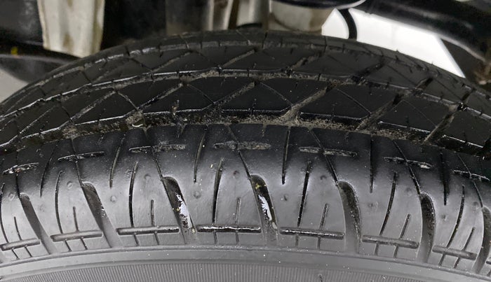2018 Maruti Alto 800 LXI, Petrol, Manual, 60,593 km, Left Rear Tyre Tread