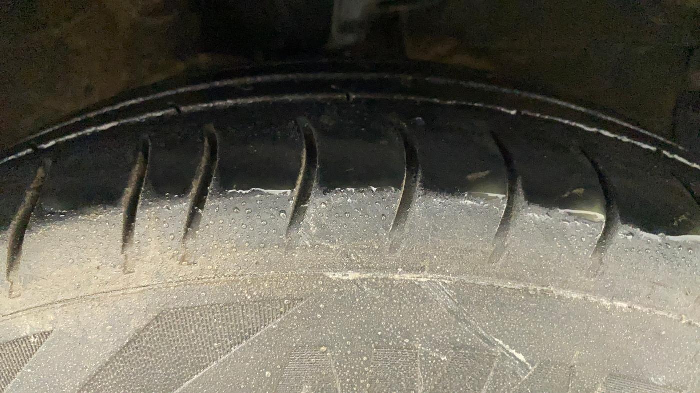 2011 Hyundai i10 MAGNA 1.2, Petrol, Manual, 80,322 km, Right Front Tyre Tread