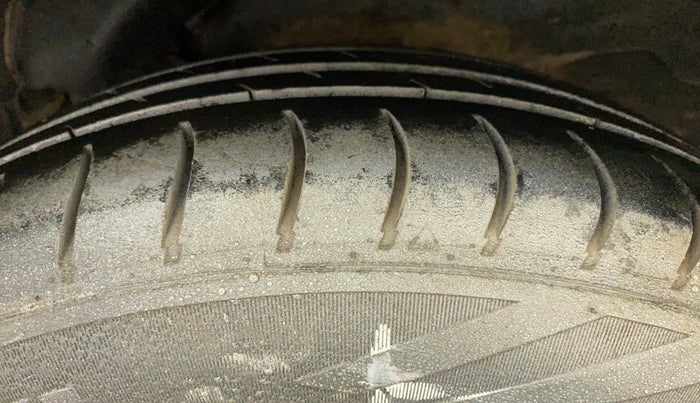 2011 Hyundai i10 MAGNA 1.2, Petrol, Manual, 80,322 km, Left Rear Tyre Tread