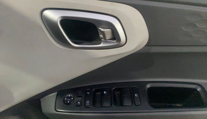 2020 Hyundai GRAND I10 NIOS SPORTZ 1.2 KAPPA VTVT, Petrol, Manual, 27,128 km, Driver Side Door Panels Control