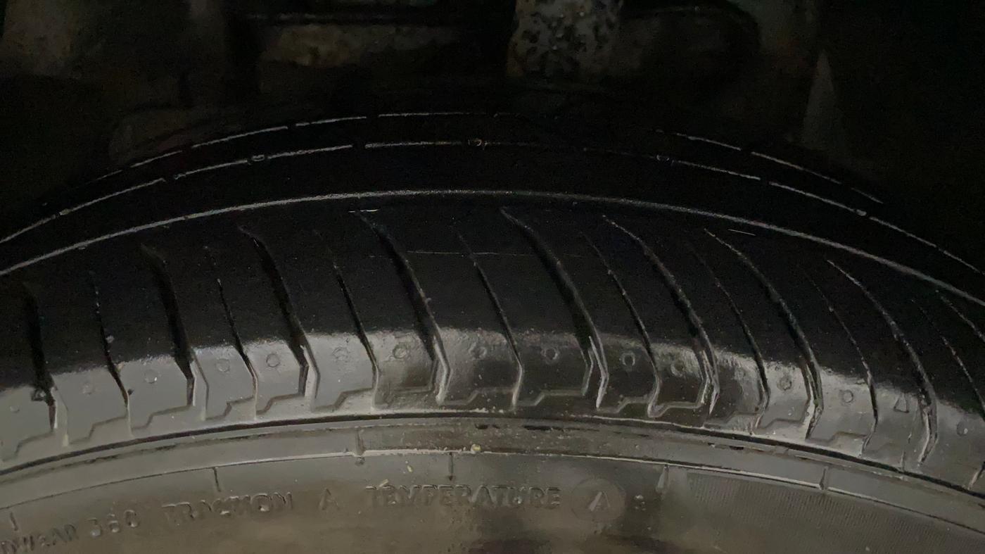 2019 Tata NEXON XT PLUS PETROL, Petrol, Manual, 64,753 km, Left Front Tyre Tread