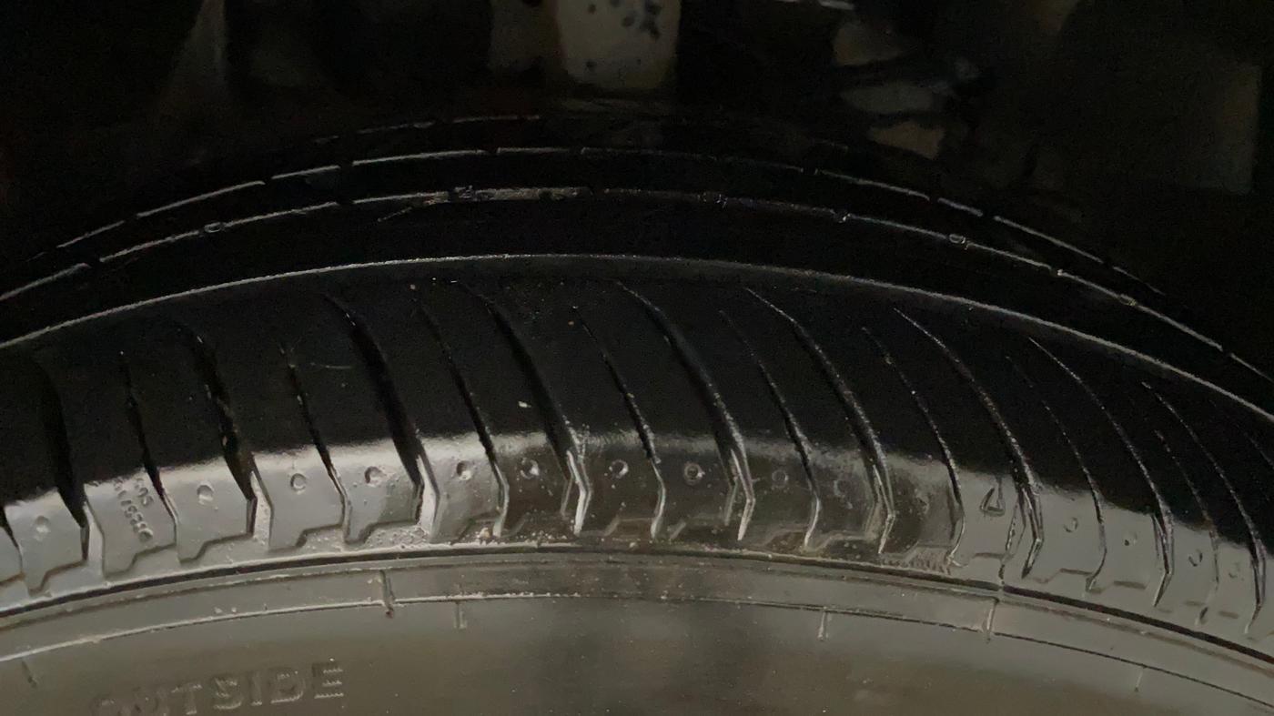 2019 Tata NEXON XT PLUS PETROL, Petrol, Manual, 64,753 km, Right Front Tyre Tread