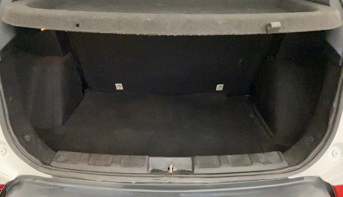 2019 Tata NEXON XT PLUS PETROL, Petrol, Manual, 64,658 km, Boot Inside