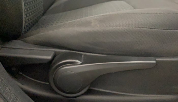 2019 Tata NEXON XT PLUS PETROL, Petrol, Manual, 64,658 km, Driver Side Adjustment Panel