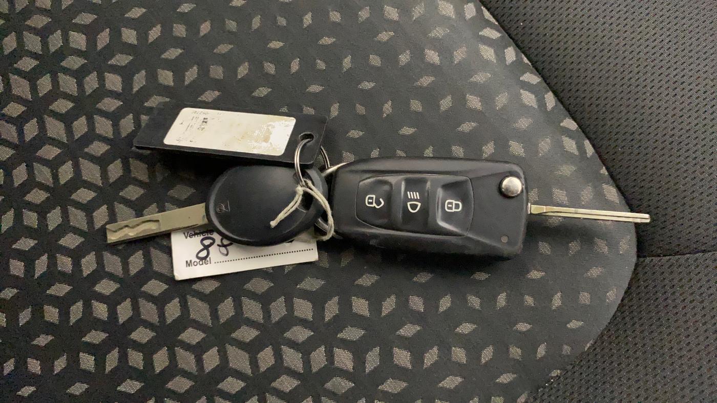 2019 Tata NEXON XT PLUS PETROL, Petrol, Manual, 64,753 km, Key Close Up