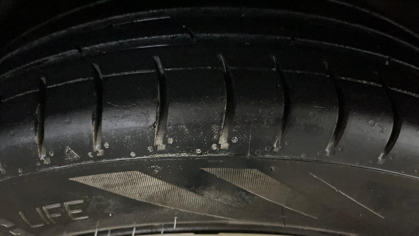 2020 Maruti S PRESSO VXI+, Petrol, Manual, 81,757 km, Right Front Tyre Tread