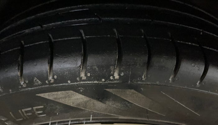 2020 Maruti S PRESSO VXI+, Petrol, Manual, 81,757 km, Right Front Tyre Tread