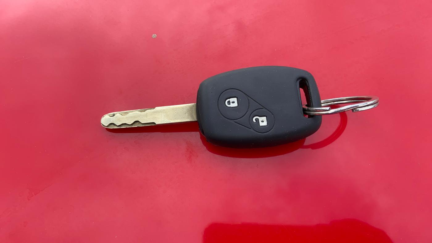 2018 Honda Brio VX AT, Petrol, Automatic, 1,45,095 km, Key Close Up