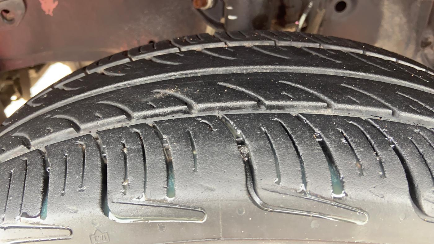 2018 Honda Brio VX AT, Petrol, Automatic, 1,45,095 km, Left Front Tyre Tread