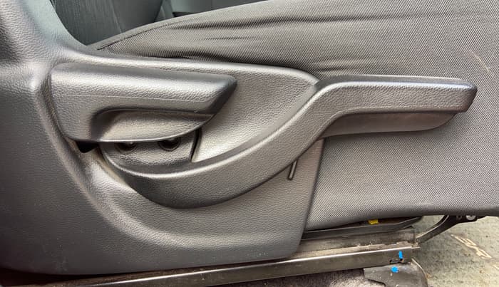 2018 Honda Brio VX AT, Petrol, Automatic, 1,45,095 km, Driver Side Adjustment Panel