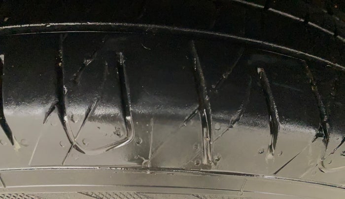 2017 Hyundai Creta SX PLUS 1.6 PETROL, Petrol, Manual, 75,155 km, Right Rear Tyre Tread