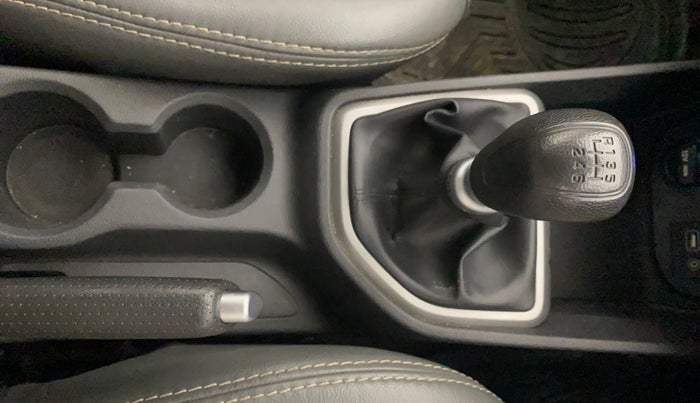 2017 Hyundai Creta SX PLUS 1.6 PETROL, Petrol, Manual, 75,155 km, Gear Lever