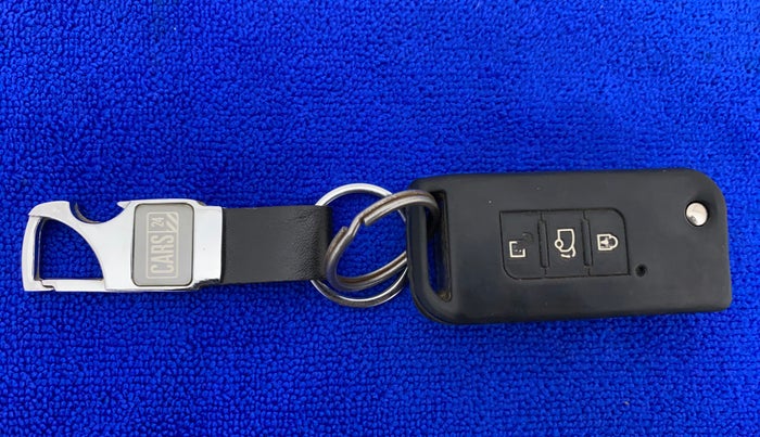 2013 Mahindra XUV500 W8, Diesel, Manual, 78,367 km, Key Close Up