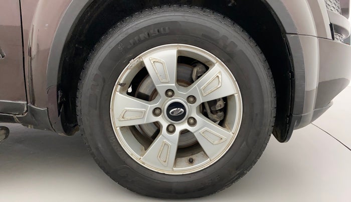 2013 Mahindra XUV500 W8, Diesel, Manual, 78,367 km, Right Front Wheel