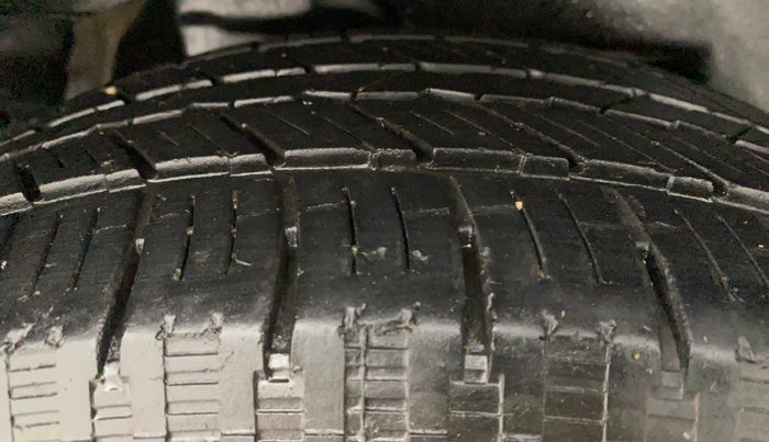 2013 Mahindra XUV500 W8, Diesel, Manual, 78,367 km, Right Rear Tyre Tread