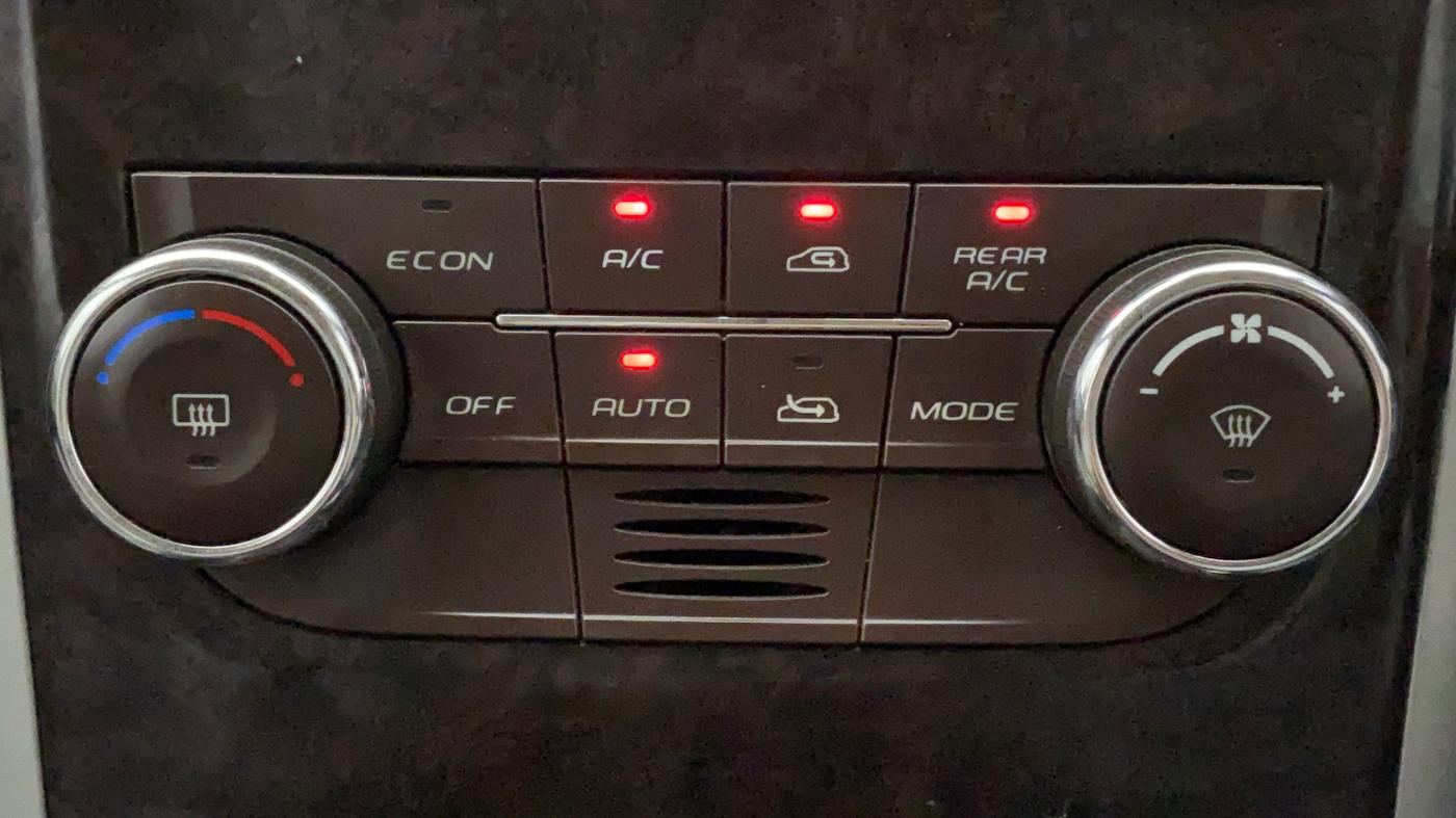 2013 Mahindra XUV500 W8, Diesel, Manual, 78,367 km, Automatic Climate Control
