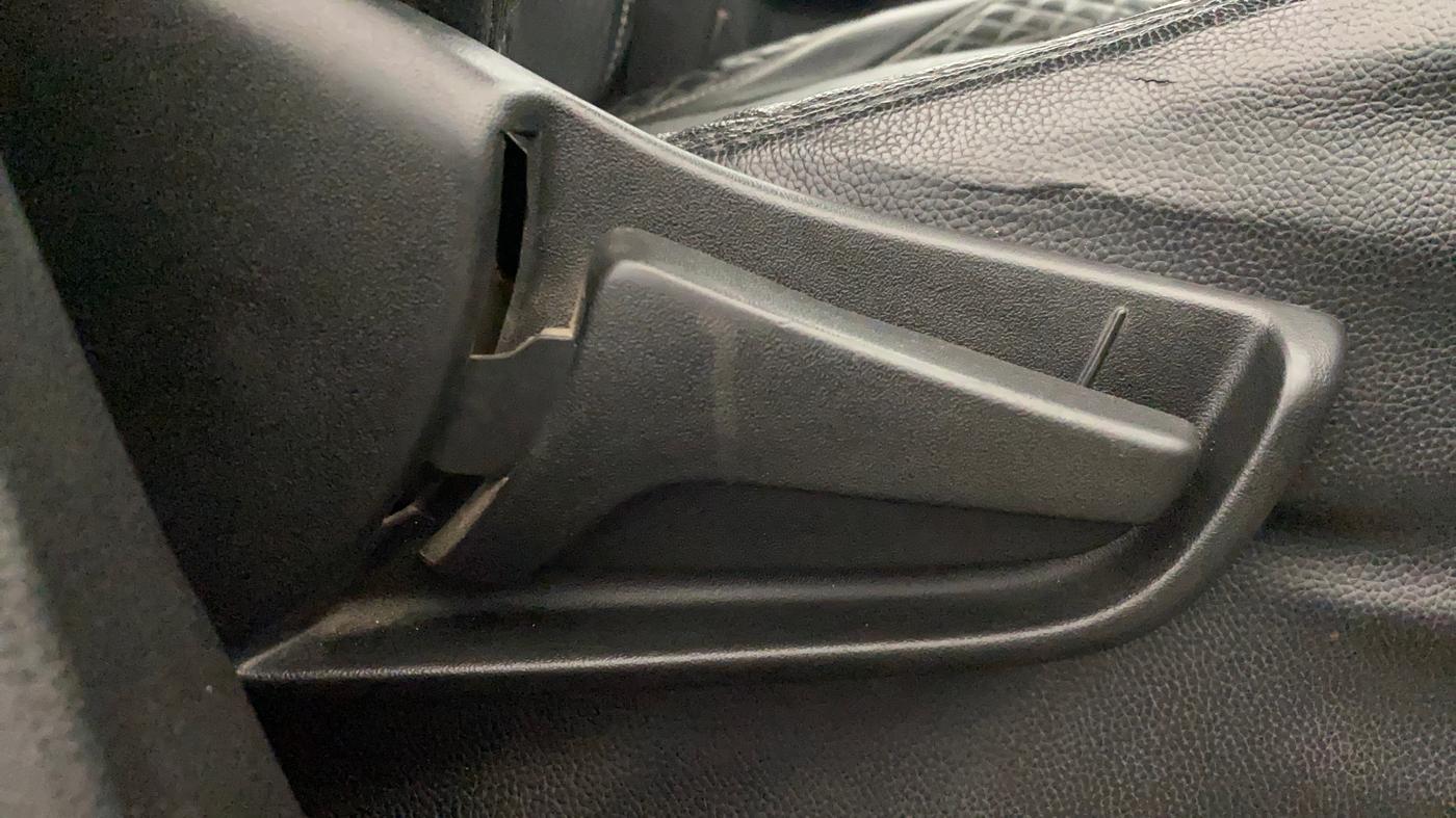 2020 Maruti S PRESSO VXI CNG, CNG, Manual, 70,424 km, Driver Side Adjustment Panel