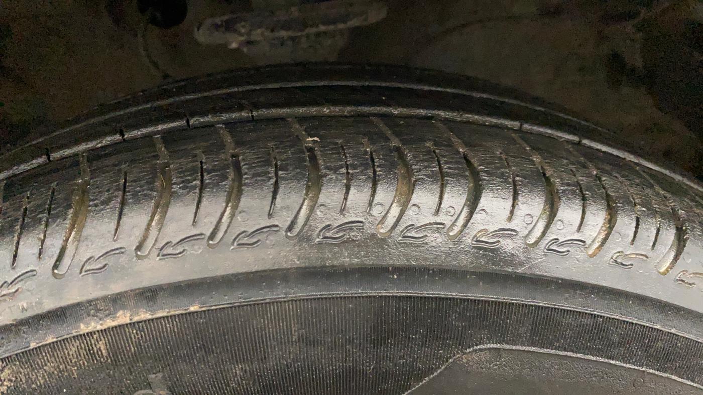 2020 Maruti S PRESSO VXI CNG, CNG, Manual, 70,424 km, Right Front Tyre Tread