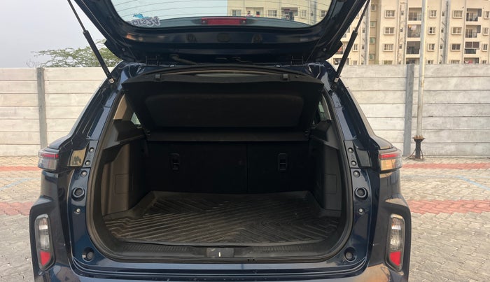 2022 Maruti Grand Vitara ALPHA SMART HYBRID AT, Petrol, Automatic, 34,745 km, Boot Inside