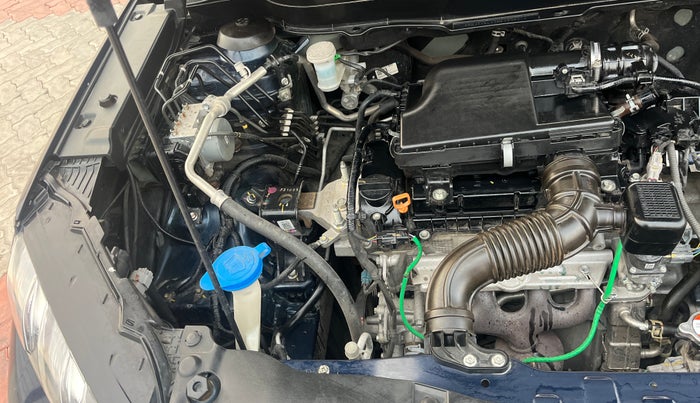 2022 Maruti Grand Vitara ALPHA SMART HYBRID AT, Petrol, Automatic, 34,745 km, Engine View - Right