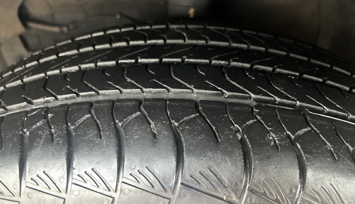 2022 Maruti Grand Vitara ALPHA SMART HYBRID AT, Petrol, Automatic, 34,745 km, Left Front Tyre Tread