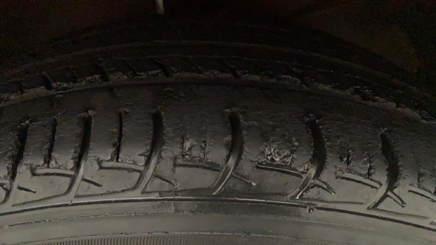 2016 Maruti Baleno DELTA CVT PETROL 1.2, Petrol, Automatic, 58,631 km, Right Front Tyre Tread