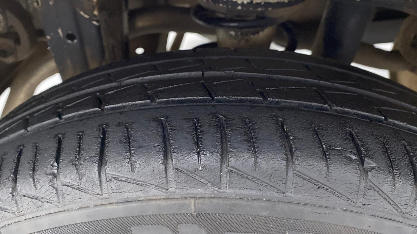 2020 Maruti Alto LXI, Petrol, Manual, 29,981 km, Right Rear Tyre Tread