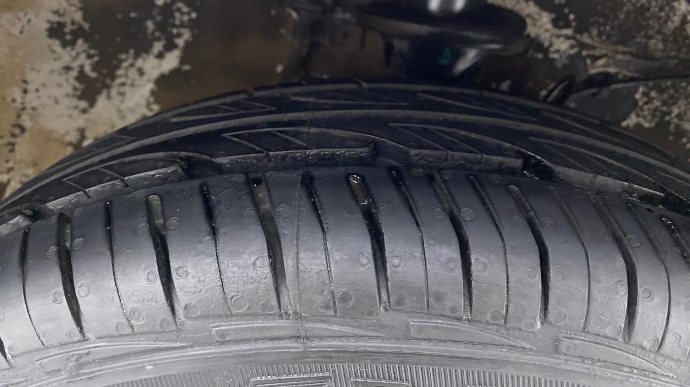 2020 Maruti Alto LXI, Petrol, Manual, 29,981 km, Right Front Tyre Tread