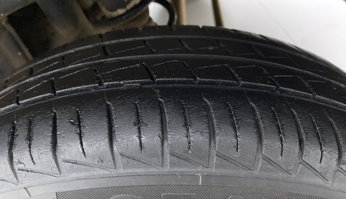 2020 Maruti Alto LXI, Petrol, Manual, 29,981 km, Left Rear Tyre Tread