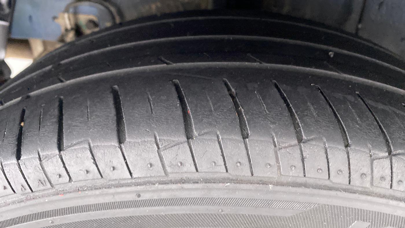 2019 Hyundai Grand i10 SPORTZ 1.2 KAPPA VTVT, Petrol, Manual, 60,190 km, Right Rear Tyre Tread
