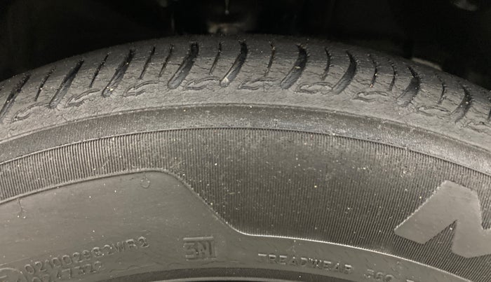 2022 Hyundai GRAND I10 NIOS SPORTZ 1.2 KAPPA VTVT, Petrol, Manual, 44,038 km, Right Front Tyre Tread