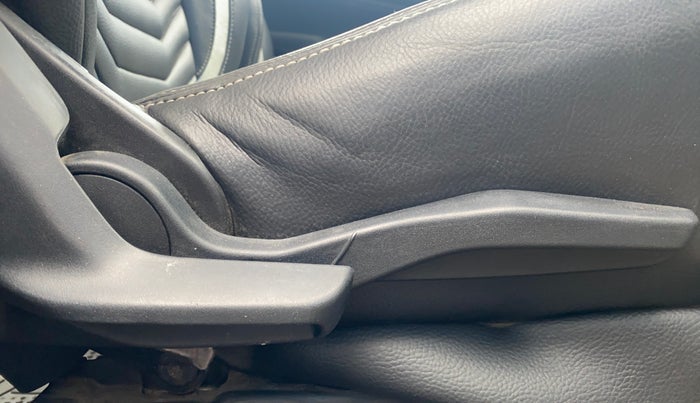 2019 Maruti Swift VXI, Petrol, Manual, 83,411 km, Driver Side Adjustment Panel