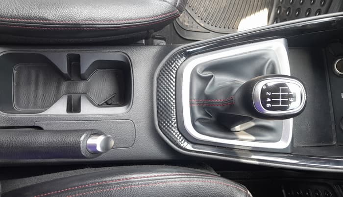 2022 KIA SONET GTX PLUS 1.0 IMT, Petrol, Manual, 49,943 km, Gear Lever