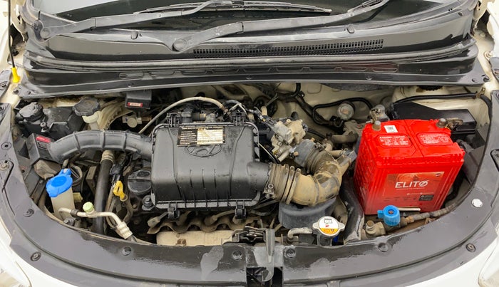 2013 Hyundai i10 MAGNA 1.1, CNG, Manual, 77,830 km, Engine View