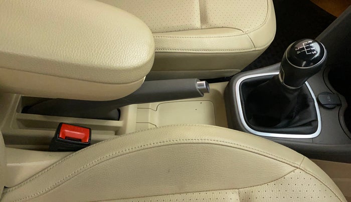 2017 Volkswagen Vento HIGHLINE DIESEL 1.5, Diesel, Manual, 66,213 km, Gear Lever