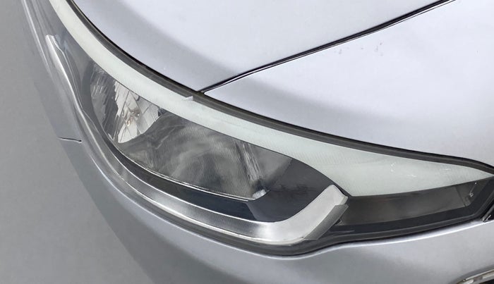 2016 Hyundai Elite i20 SPORTZ 1.2, Petrol, Manual, 70,313 km, Right headlight - Minor scratches