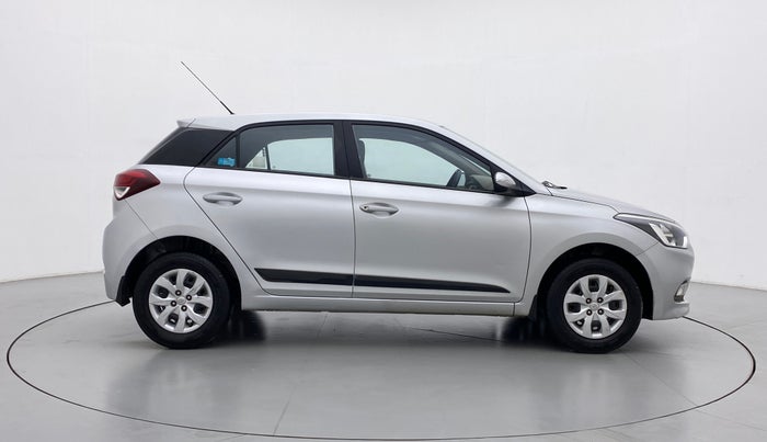 2016 Hyundai Elite i20 SPORTZ 1.2, Petrol, Manual, 70,313 km, Right Side View
