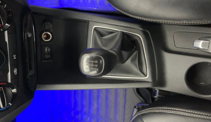 2019 Hyundai Elite i20 MAGNA PLUS 1.2, Petrol, Manual, 22,213 km, Gear Lever