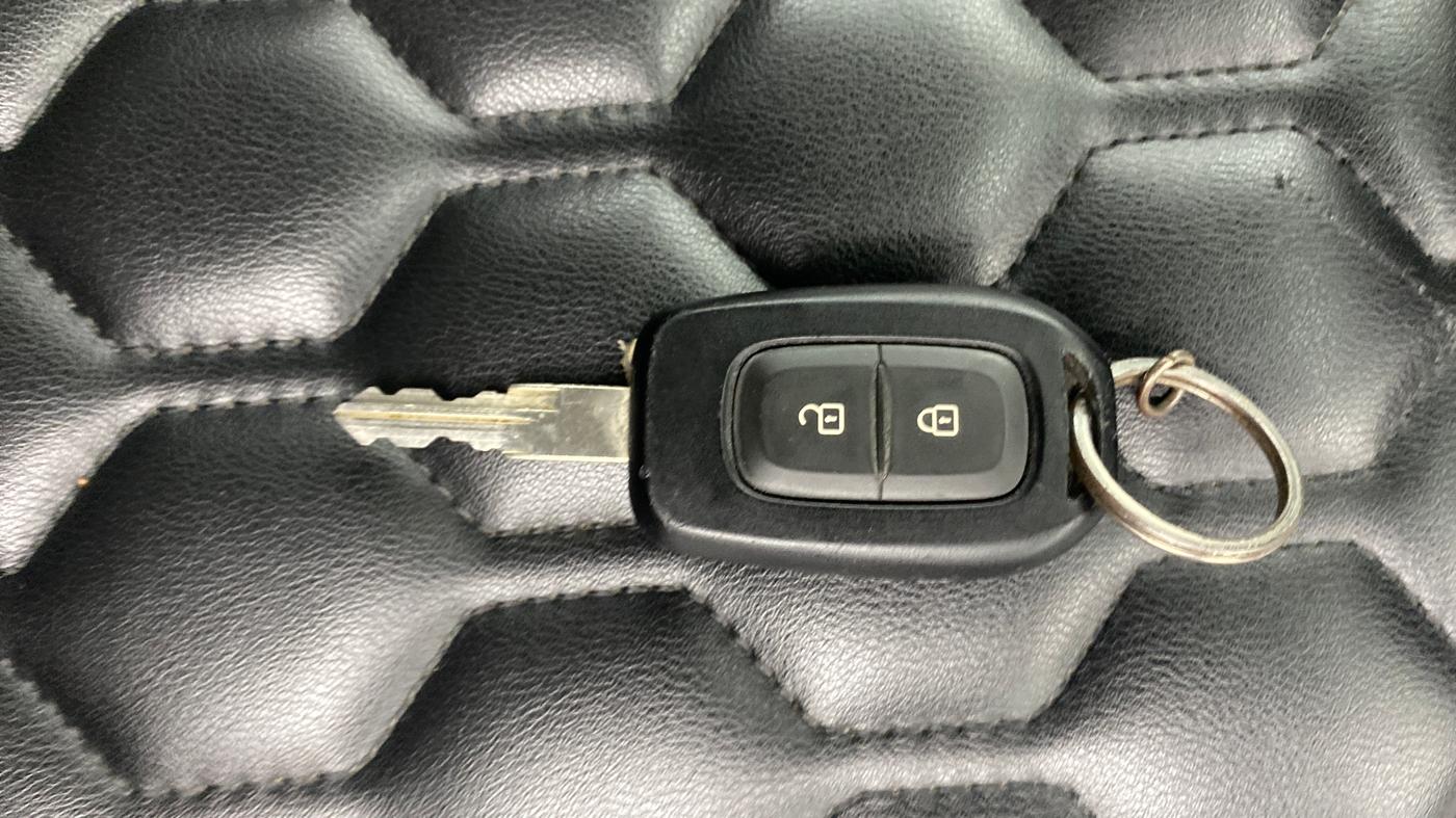 2017 Renault Duster RXS CVT, Petrol, Automatic, 55,000 km, Key Close Up