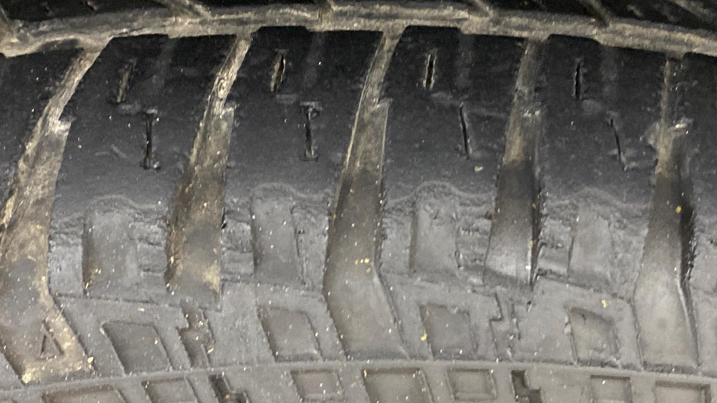 2017 Renault Duster RXS CVT, Petrol, Automatic, 55,000 km, Right Front Tyre Tread