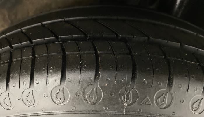 2012 Ford Figo 1.4 TITANIUM DURATORQ, Diesel, Manual, 97,714 km, Left Rear Tyre Tread